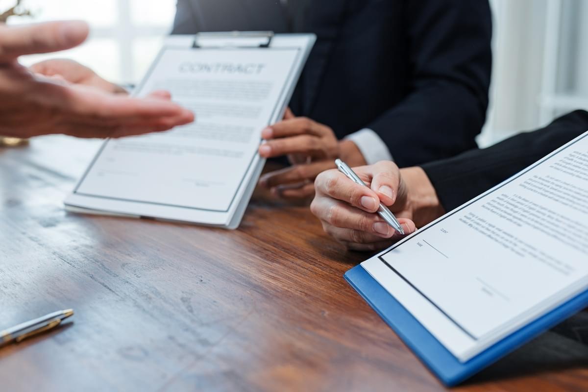 Opiniowanie umowy z prawnikiem - Global Lex.